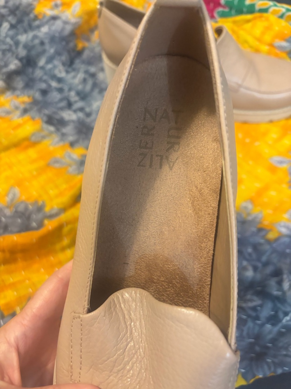 Womens -Naturalizer size 8.5 
Darry Lug Sole Loafers - Picture 5 of 6